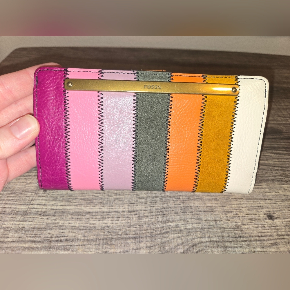 Fossil Women's Multicolor Leather Wallet - Picture 2 of 14